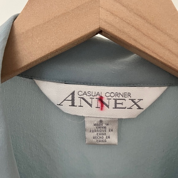 Vintage Casual Corner Annex Light Blue Button-Down Shirt - Picture 2 of 5